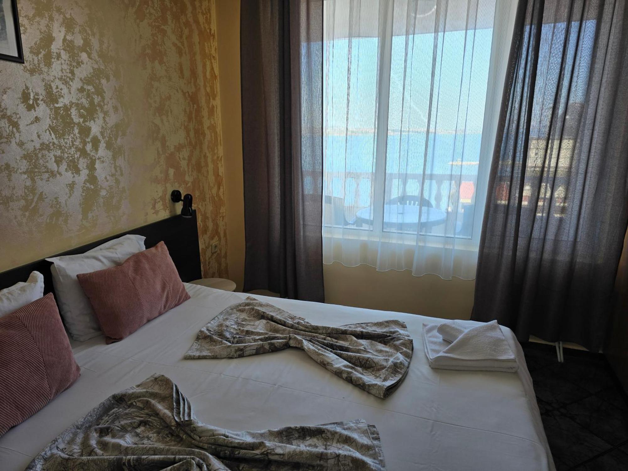 Orion Guest House Sozopol Exterior photo